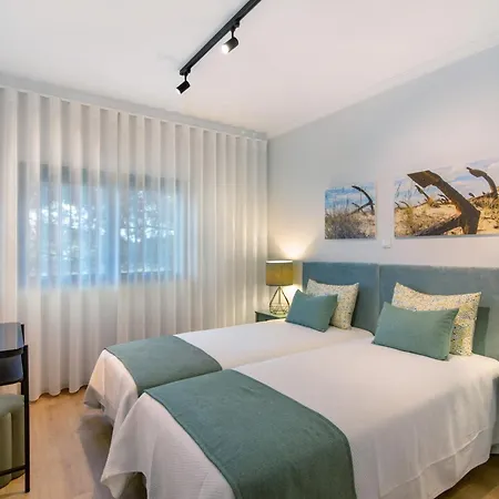 Apartamento Beira Mar - Rc Esquerdo *